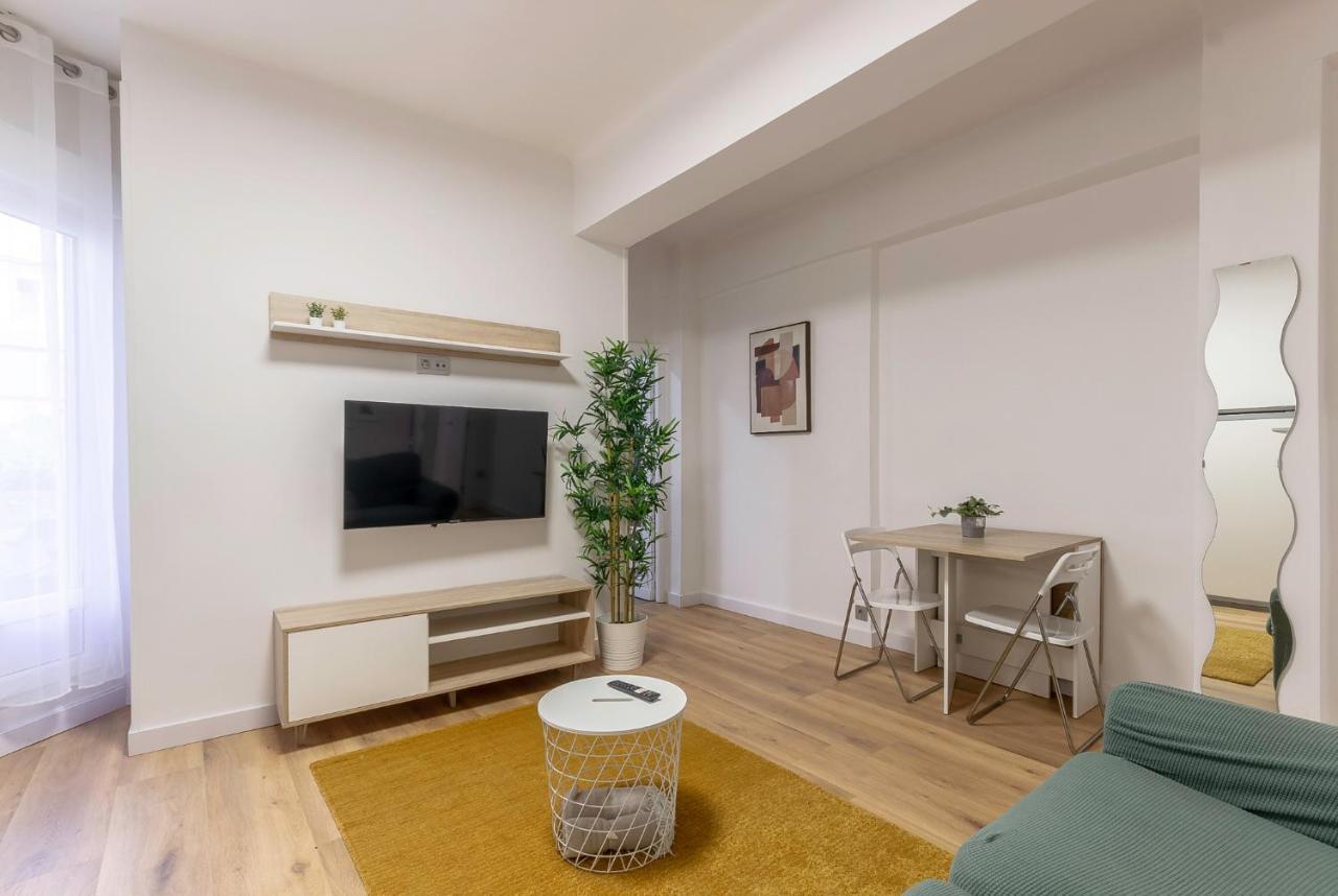 2 Paradas Al Cascoviejo, 1 Min Al Metro - Basarrate Bilbao Ngoại thất bức ảnh