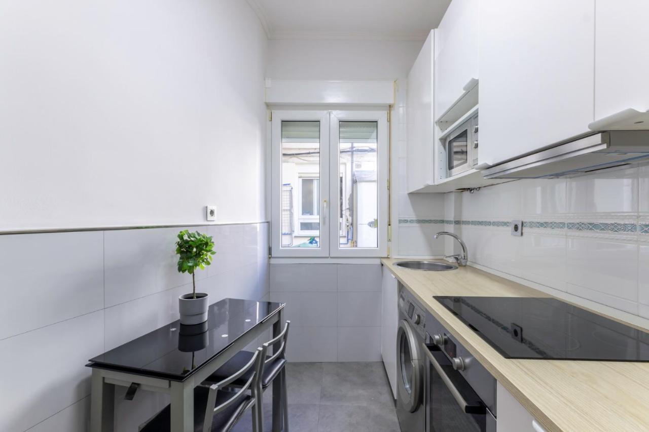2 Paradas Al Cascoviejo, 1 Min Al Metro - Basarrate Bilbao Ngoại thất bức ảnh